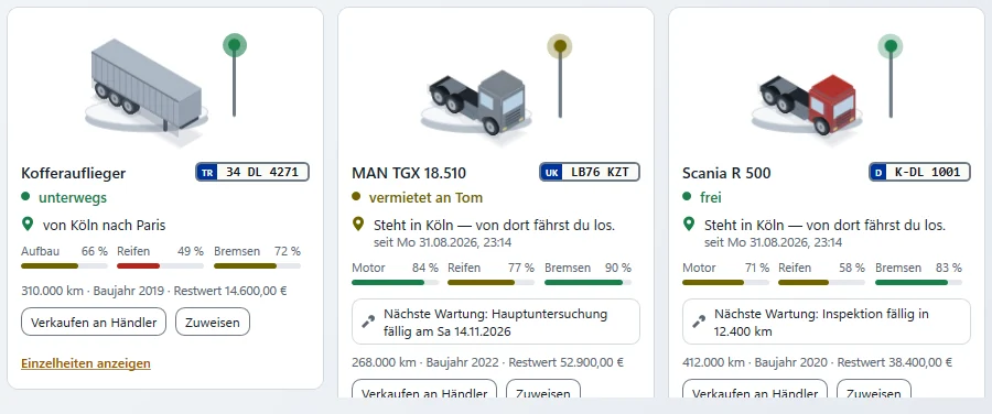 Drei Fahrzeugkarten mit Kennzeichen aus der Türkei, Großbritannien und Deutschland